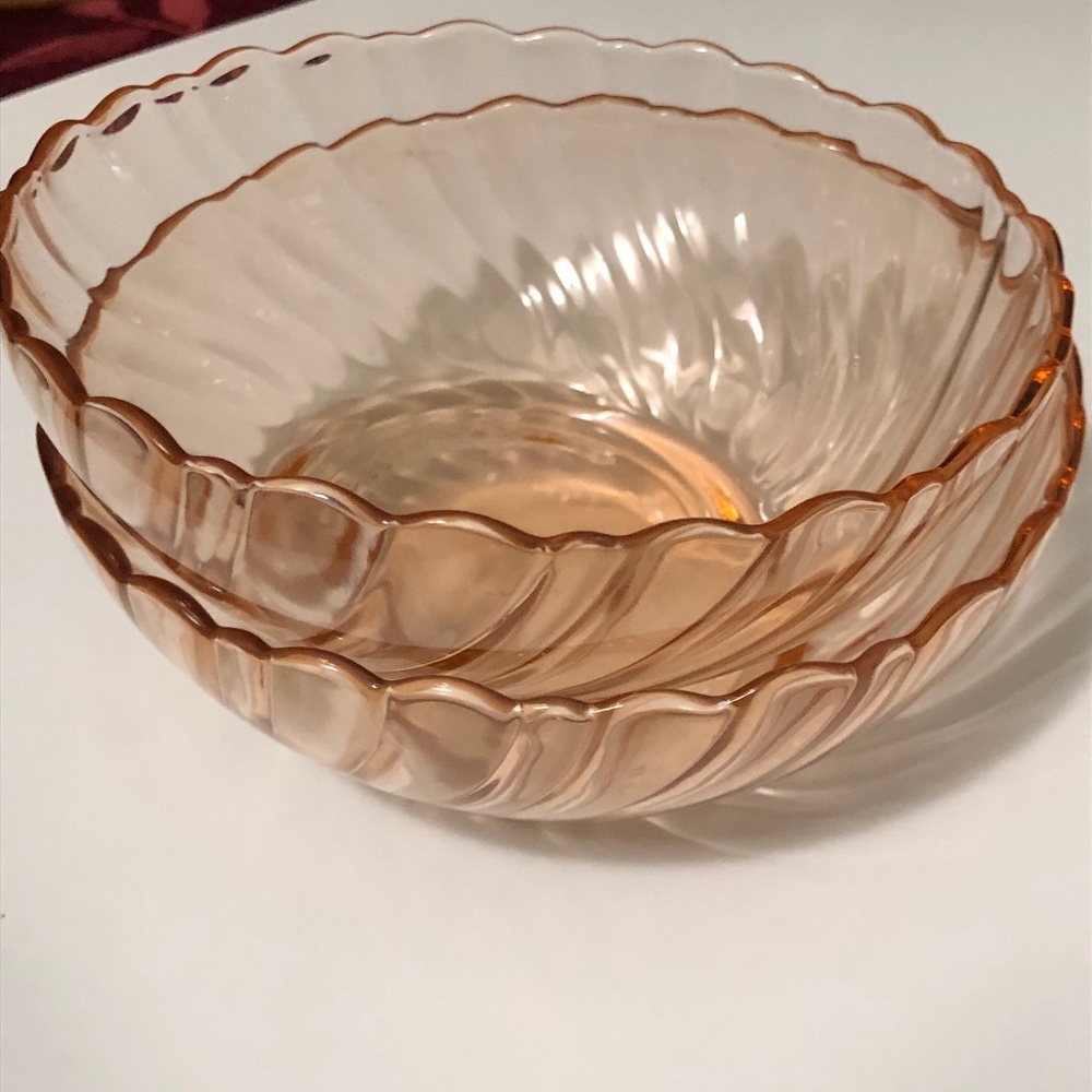 Arcoroc France Set of 2 Dessert Glass Bowls Pink Vintage Depression